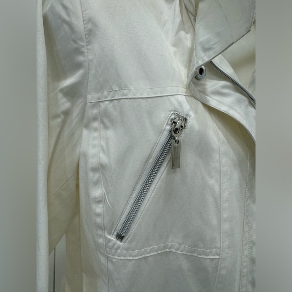 Ladies Size 12 Pizazz White Jacket NWT - Picture 2 of 8